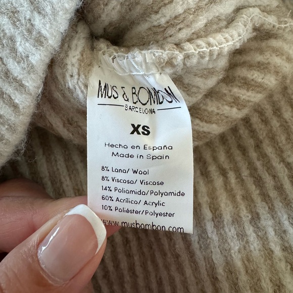 Mus & Bombon Sweater - Picture 6 of 6